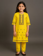 Sunny Charm 2-Piece Kurta Set