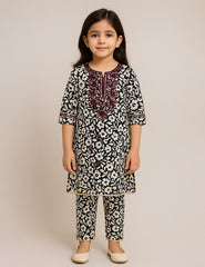 Floral Noir 2-Piece Kurta Set